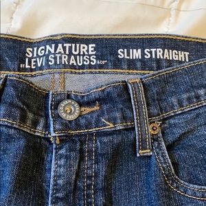 Signature by Levi Strauss Slim Straight
